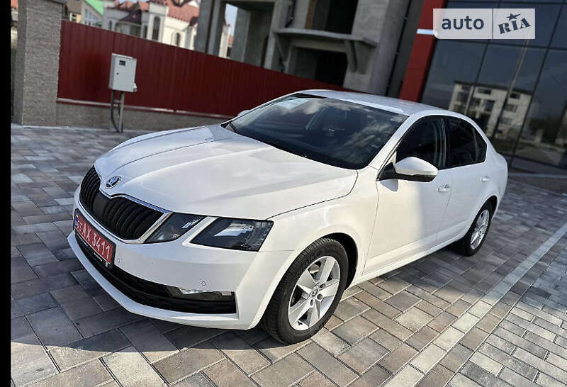 Ліфтбек Skoda Octavia 2019 в Тячеві