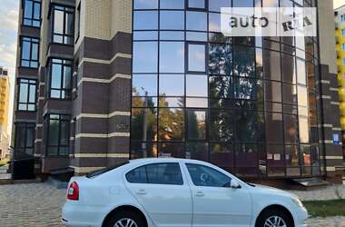 Лифтбек Skoda Octavia 2012 в 