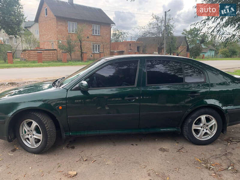 Ліфтбек Skoda Octavia 2000 в Дрогобичі