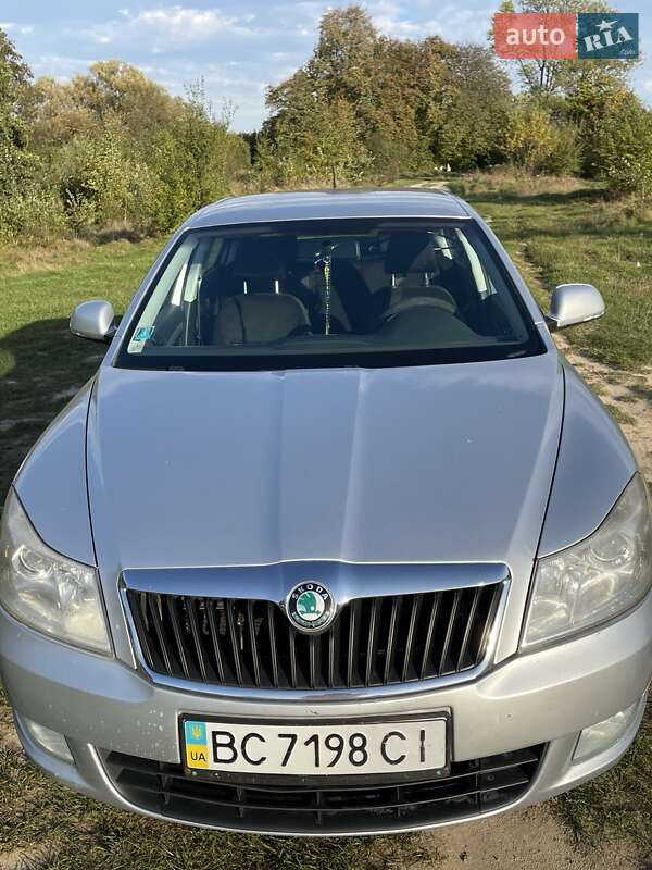 Лифтбек Skoda Octavia 2011 в Львове