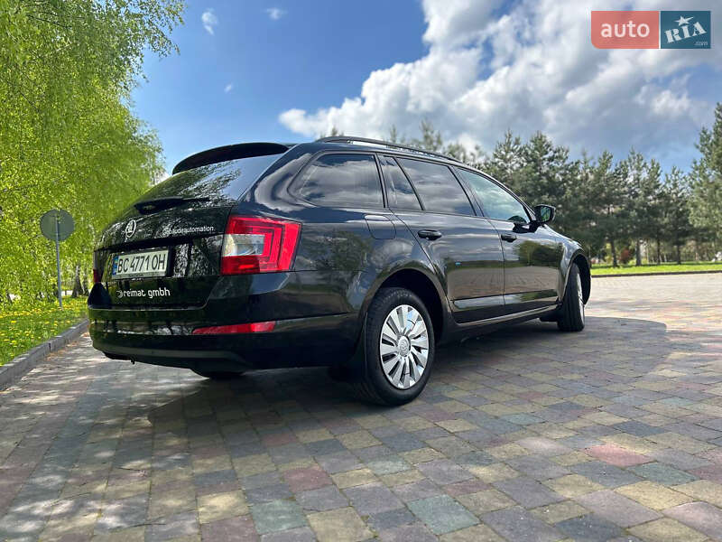 Універсал Skoda Octavia 2014 в Дрогобичі