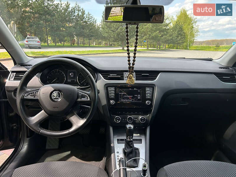 Універсал Skoda Octavia 2014 в Дрогобичі