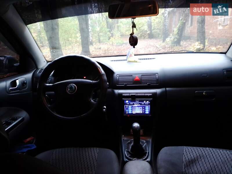 Лифтбек Skoda Octavia 2002 в Богодухове