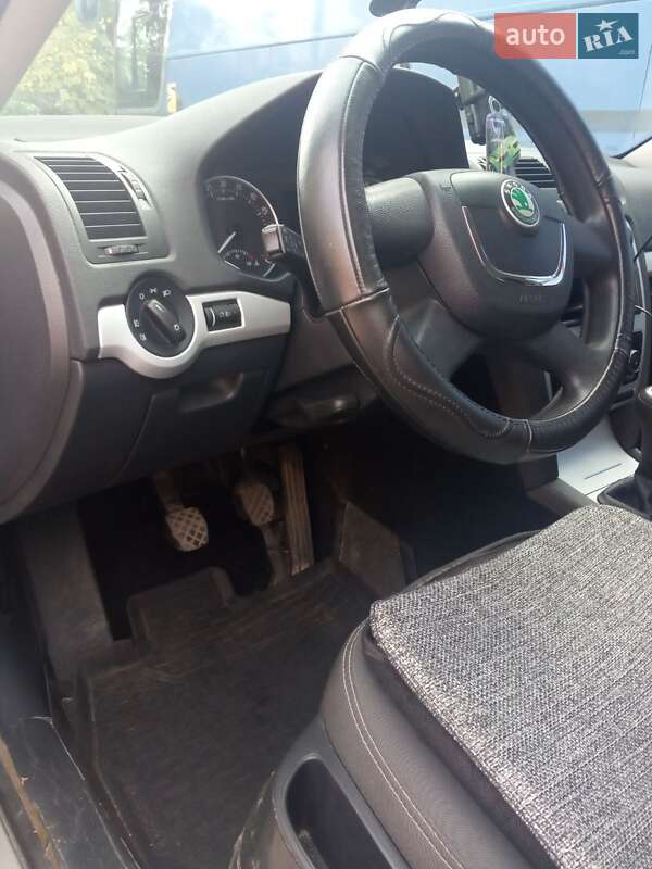 Универсал Skoda Octavia 2012 в Черновцах