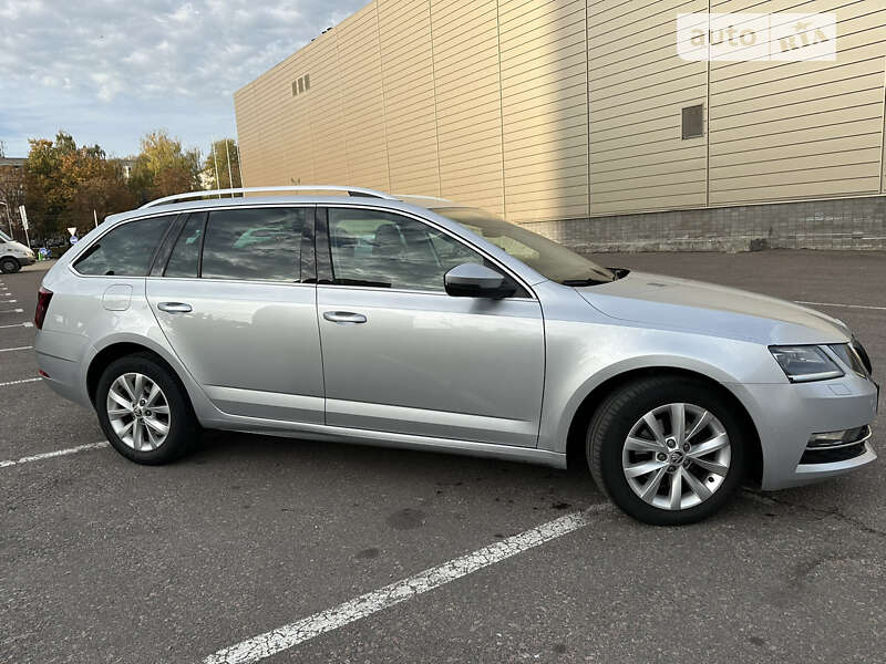 Універсал Skoda Octavia 2017 в Рівному