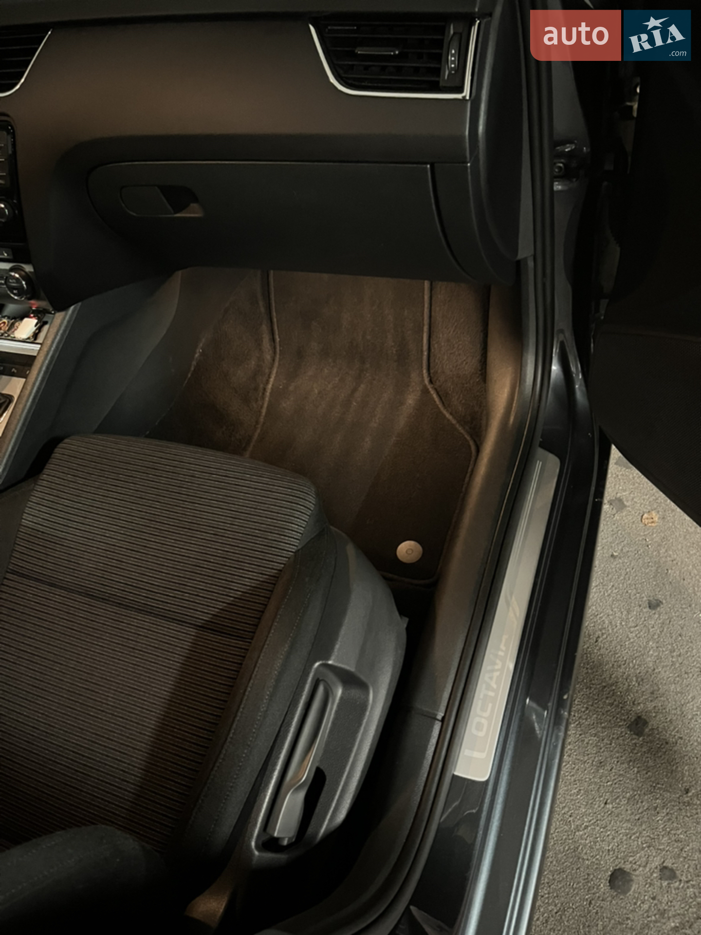 2016 Skoda Octavia - мініатюра 20