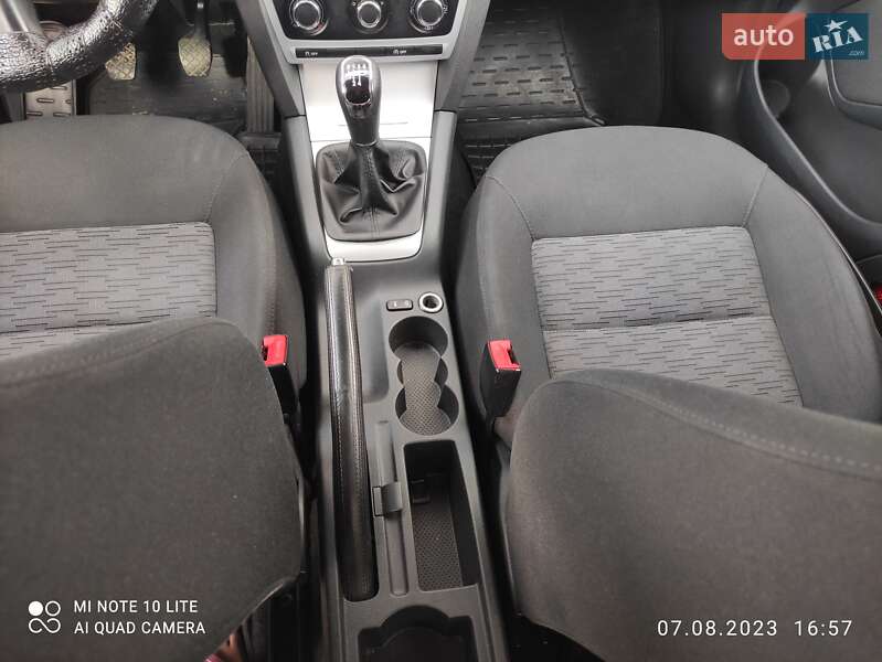 Лифтбек Skoda Octavia 2011 в Бучаче