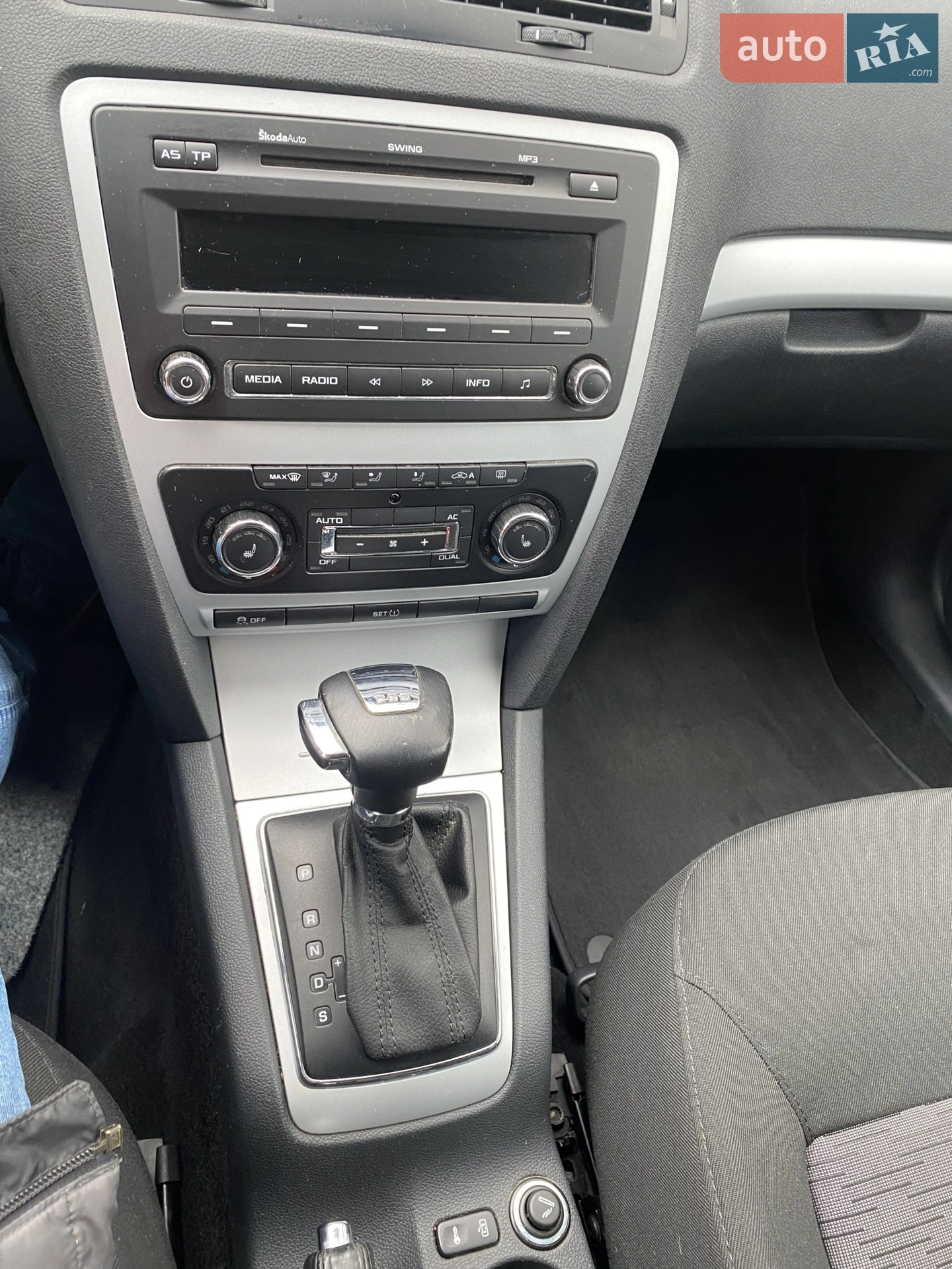 2010 Skoda Octavia - мініатюра 40