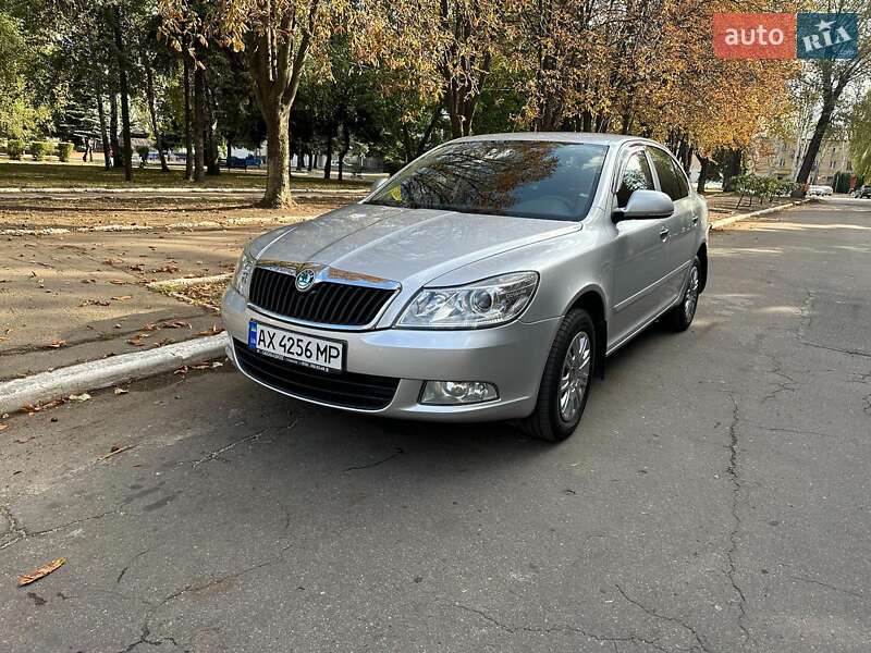 Лифтбек Skoda Octavia 2011 в 