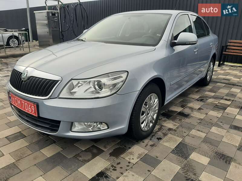 Лифтбек Skoda Octavia 2009 в Полтаве