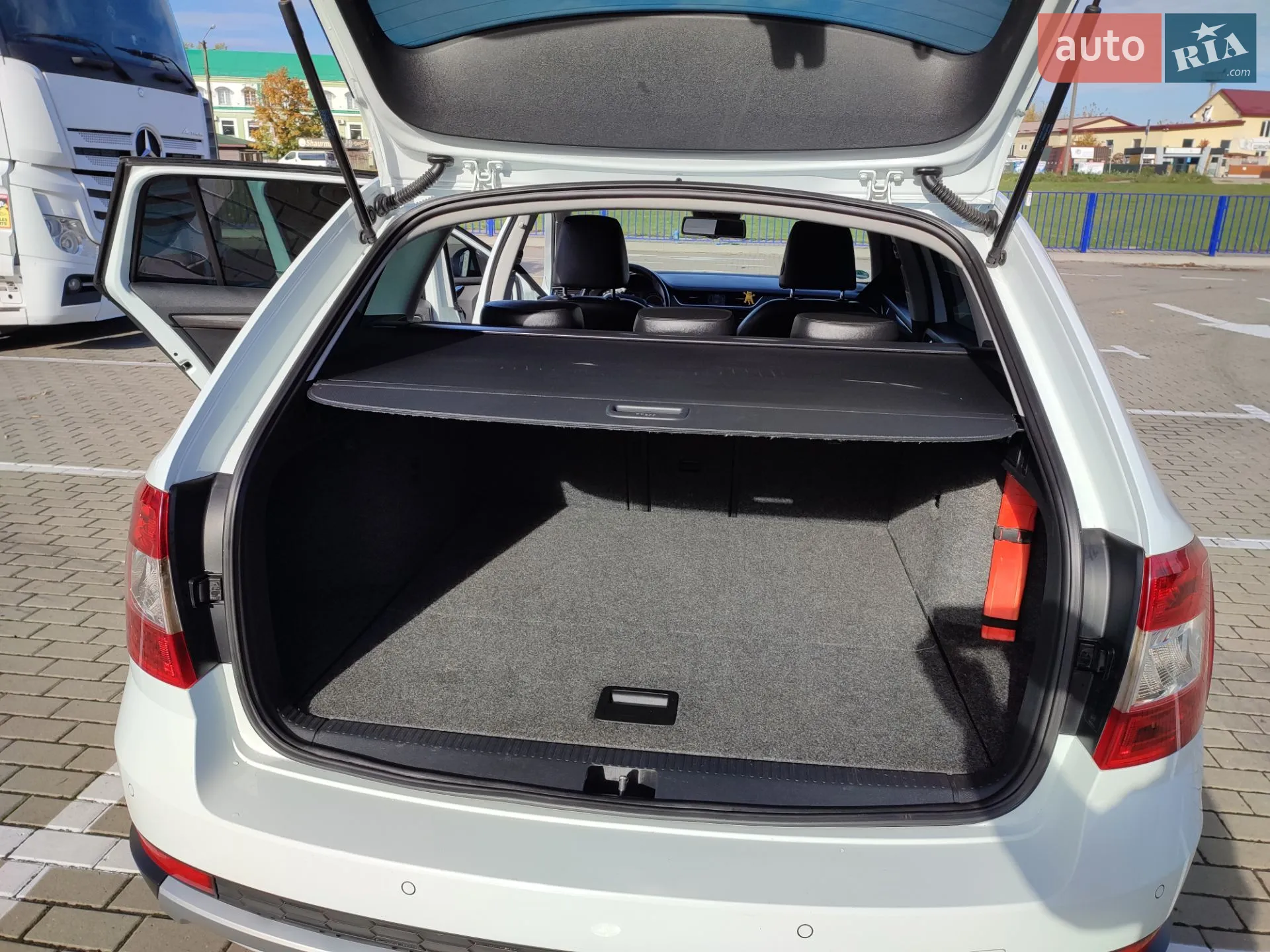 2015 Skoda Octavia - мініатюра 30