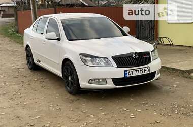 Лифтбек Skoda Octavia 2012 в 
