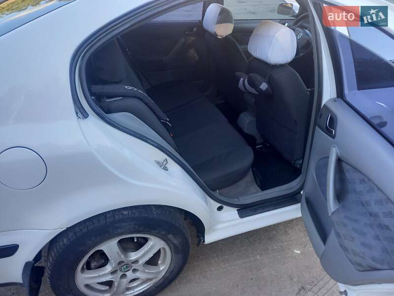 Ліфтбек Skoda Octavia 1999 в Мерефа