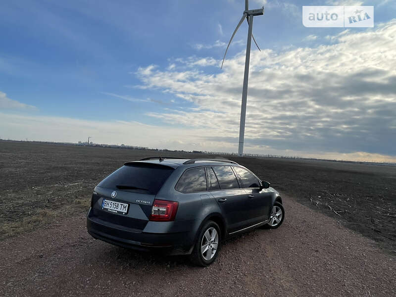 Універсал Skoda Octavia 2018 в Одесі