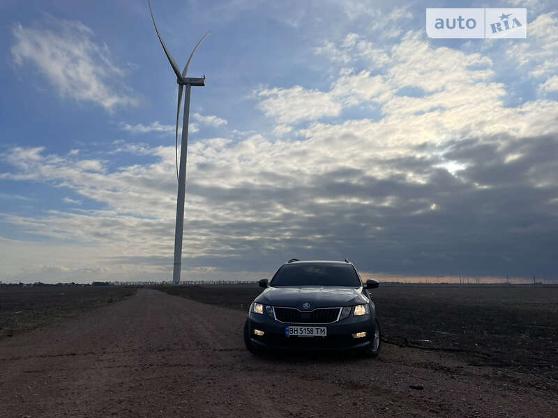 Універсал Skoda Octavia 2018 в Одесі
