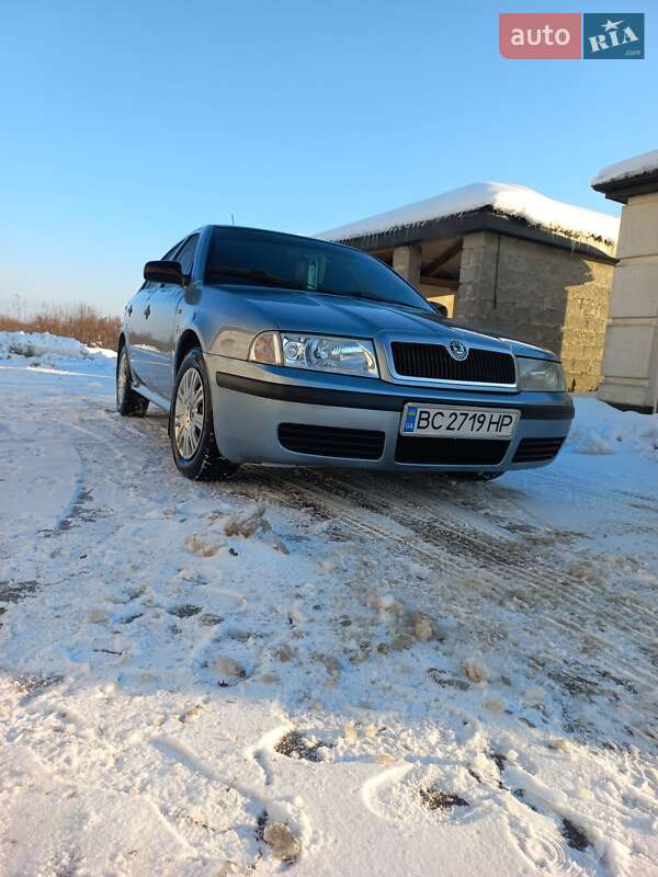 Ліфтбек Skoda Octavia 2003 в Яворові