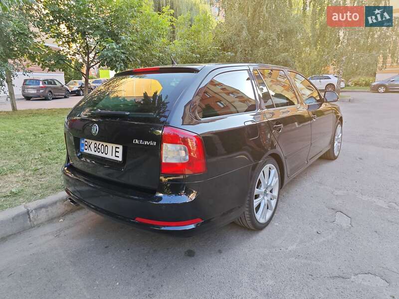 Універсал Skoda Octavia 2010 в Запоріжжі