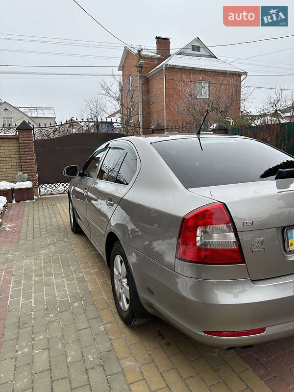 Лифтбек Skoda Octavia 2012 в Хмельницком