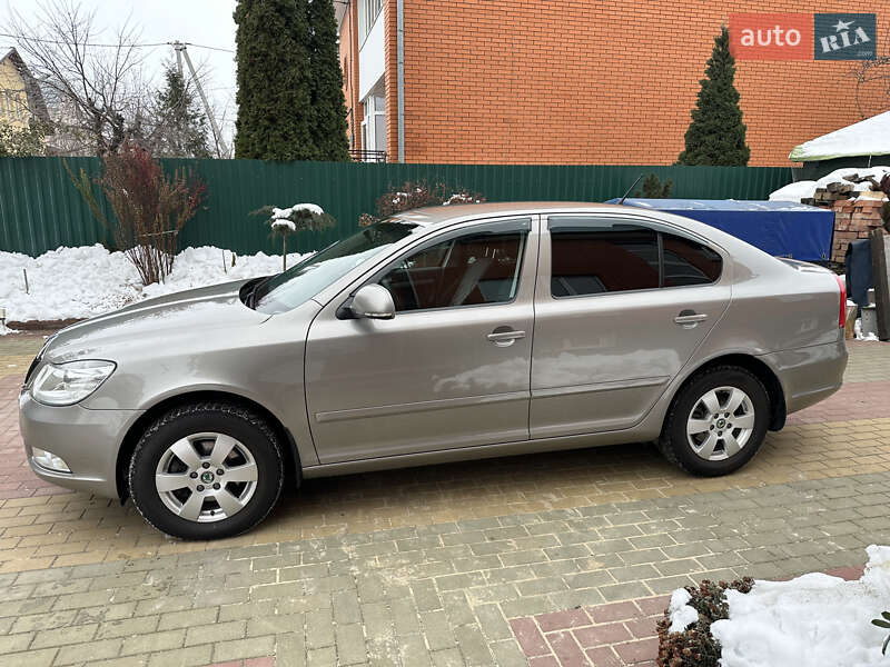 Лифтбек Skoda Octavia 2012 в Хмельницком