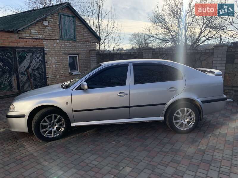 Лифтбек Skoda Octavia 2008 в Бобринце
