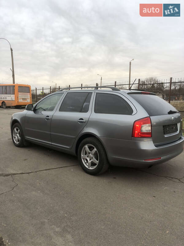 Універсал Skoda Octavia 2012 в Луцьку