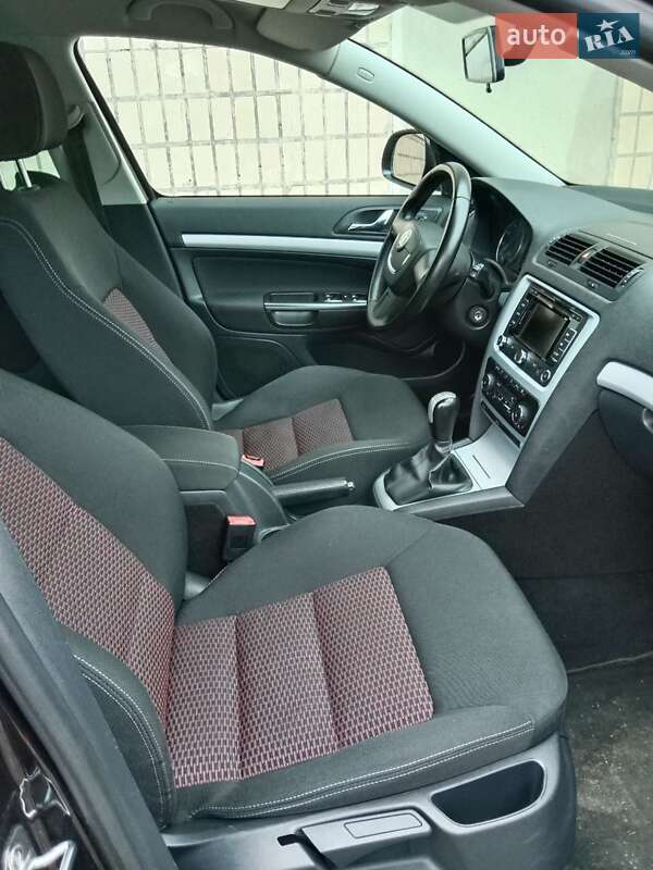 Універсал Skoda Octavia 2010 в Кривому Розі