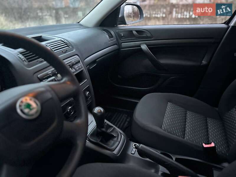 Универсал Skoda Octavia 2010 в Виннице