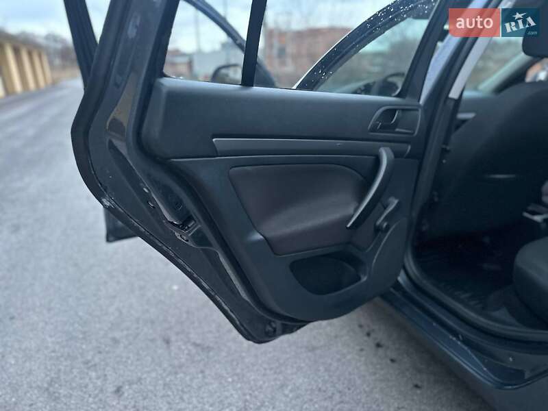 Универсал Skoda Octavia 2010 в Виннице