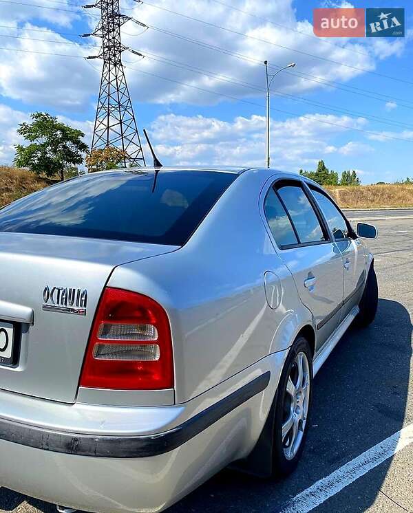 Ліфтбек Skoda Octavia 2001 в Одесі