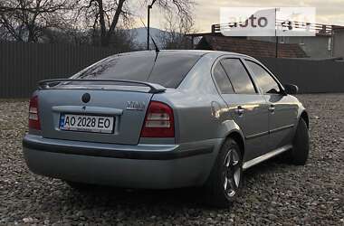 Ліфтбек Skoda Octavia 2002 в Рахові