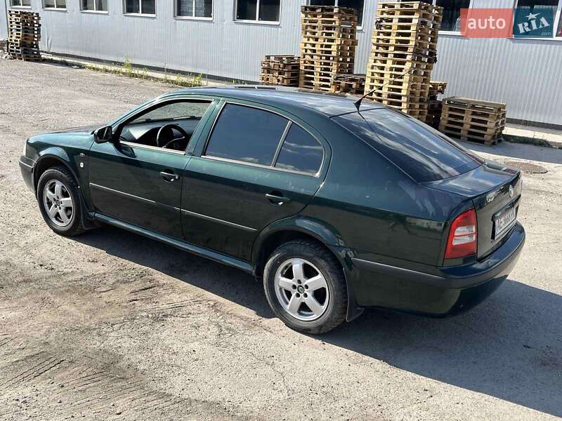 Лифтбек Skoda Octavia 2004 в Днепре
