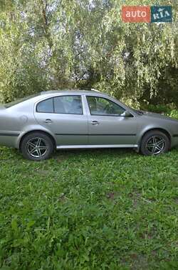 Лифтбек Skoda Octavia 2008 в 