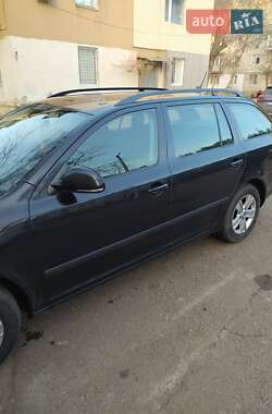 Универсал Skoda Octavia 2012 в 