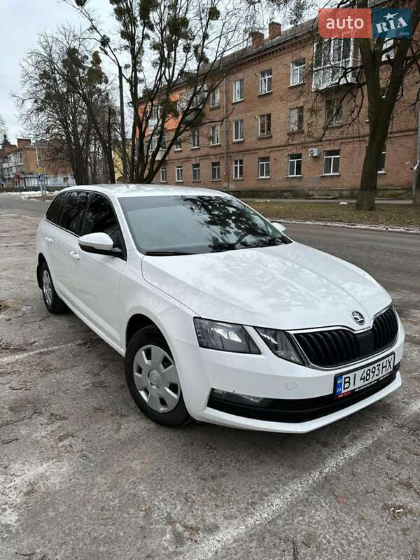 Универсал Skoda Octavia 2019 в Полтаве