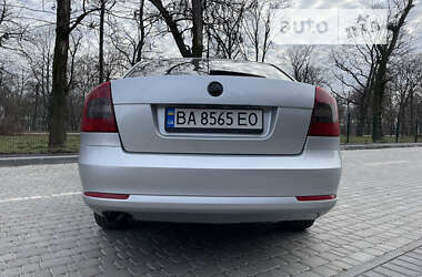 Лифтбек Skoda Octavia 2012 в Кропивницком