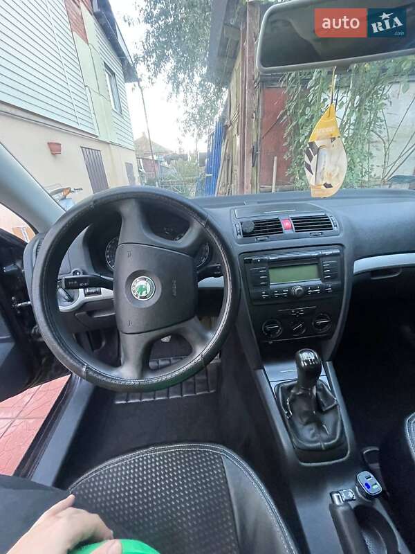 Ліфтбек Skoda Octavia 2006 в Харкові