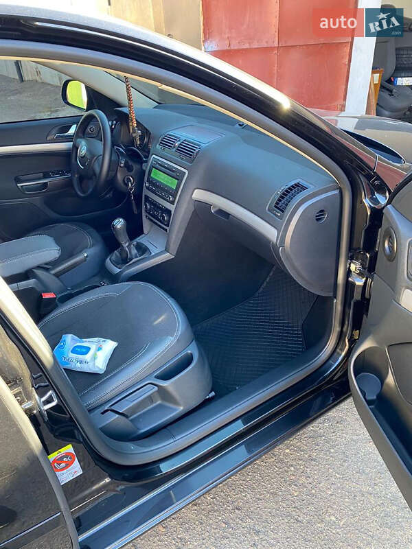 Лифтбек Skoda Octavia 2012 в Николаеве