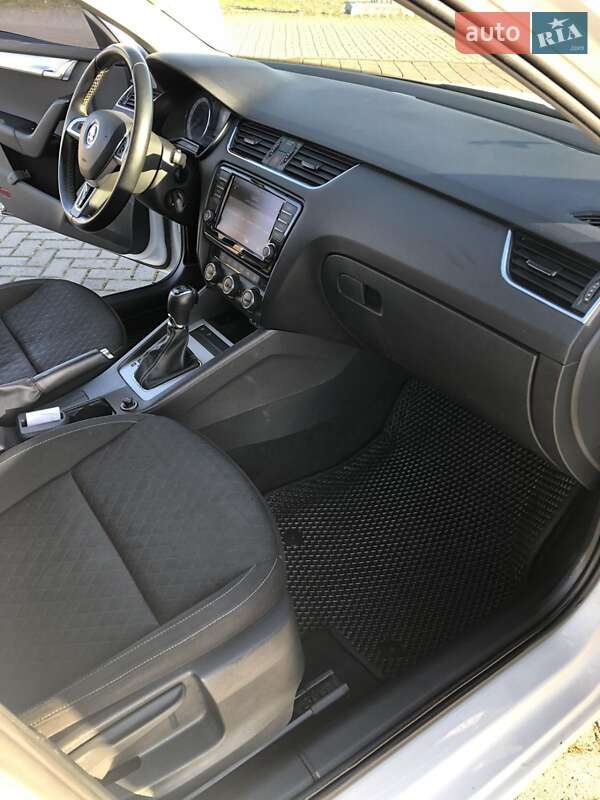 Універсал Skoda Octavia 2015 в Мукачевому