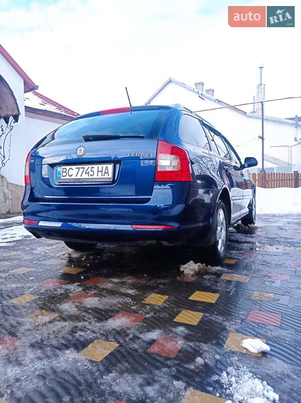Універсал Skoda Octavia 2012 в Буську