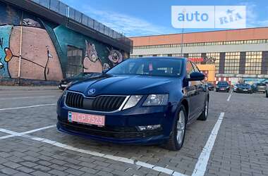 Лифтбек Skoda Octavia 2018 в Луцке