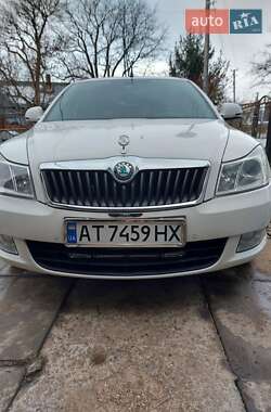 Универсал Skoda Octavia 2011 в Долине