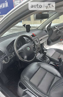 Лифтбек Skoda Octavia 2004 в Хусте