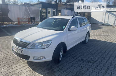 Універсал Skoda Octavia 2010 в Чернівцях