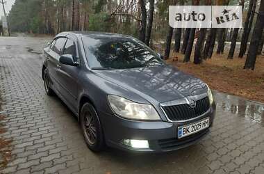 Лифтбек Skoda Octavia 2010 в Костополе