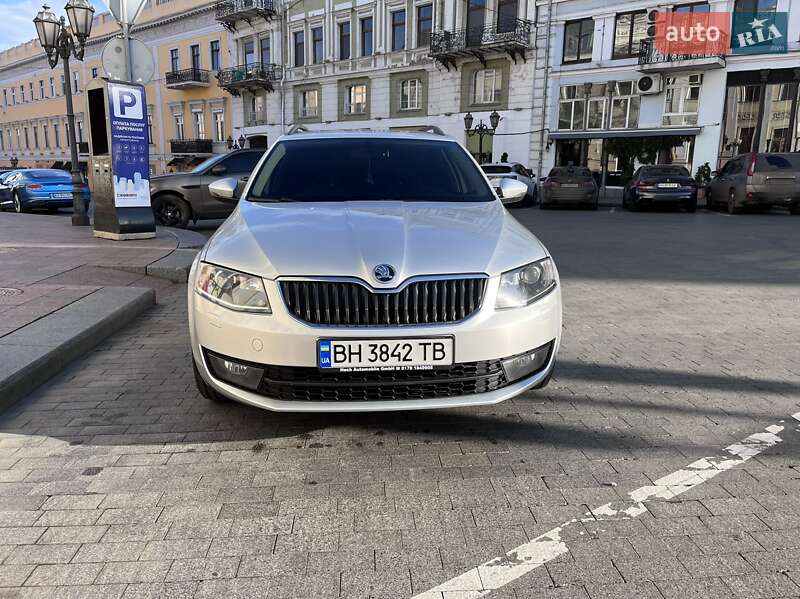 Универсал Skoda Octavia 2015 в Одессе