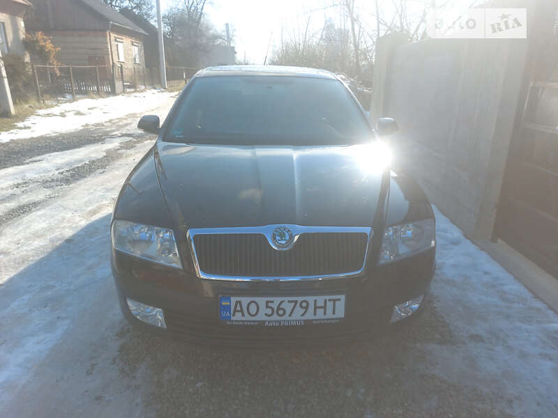 Лифтбек Skoda Octavia 2006 в Тячеве