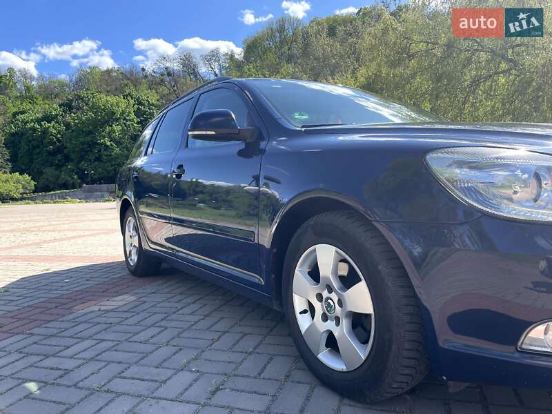 Універсал Skoda Octavia 2012 в Каневі