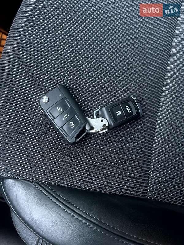 Универсал Skoda Octavia 2019 в Ковеле