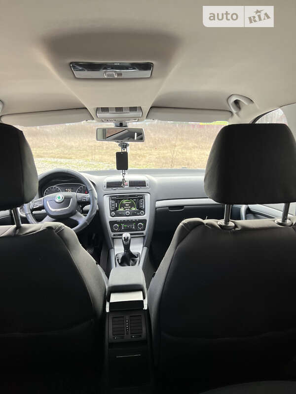 Универсал Skoda Octavia 2012 в Тячеве
