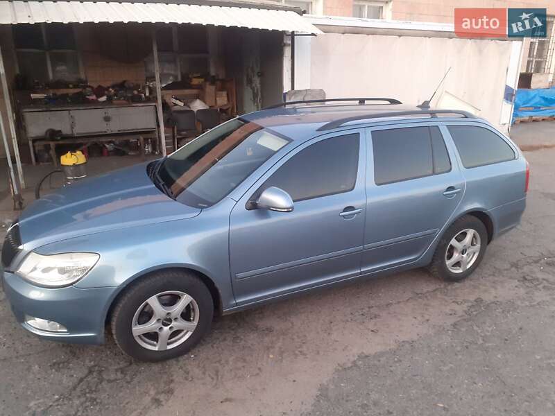 Універсал Skoda Octavia 2010 в Полтаві